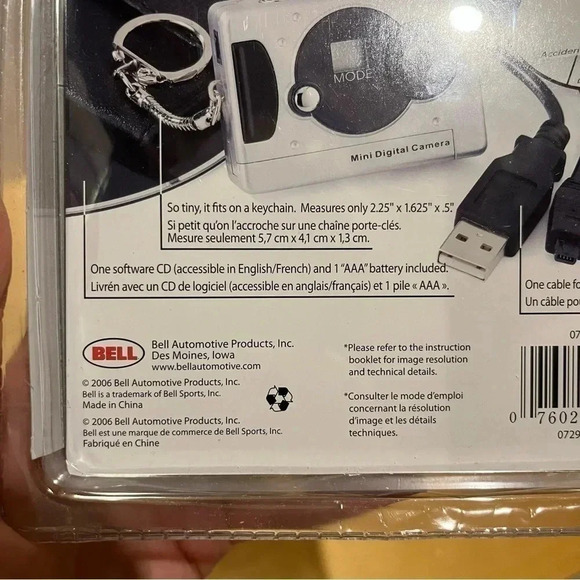 BELL EMERGENCY DIGITAL CAMERA KEYCHAIN  WITH COLLISION KIT | BRAND NEW SEALED - Picture 7 of 10